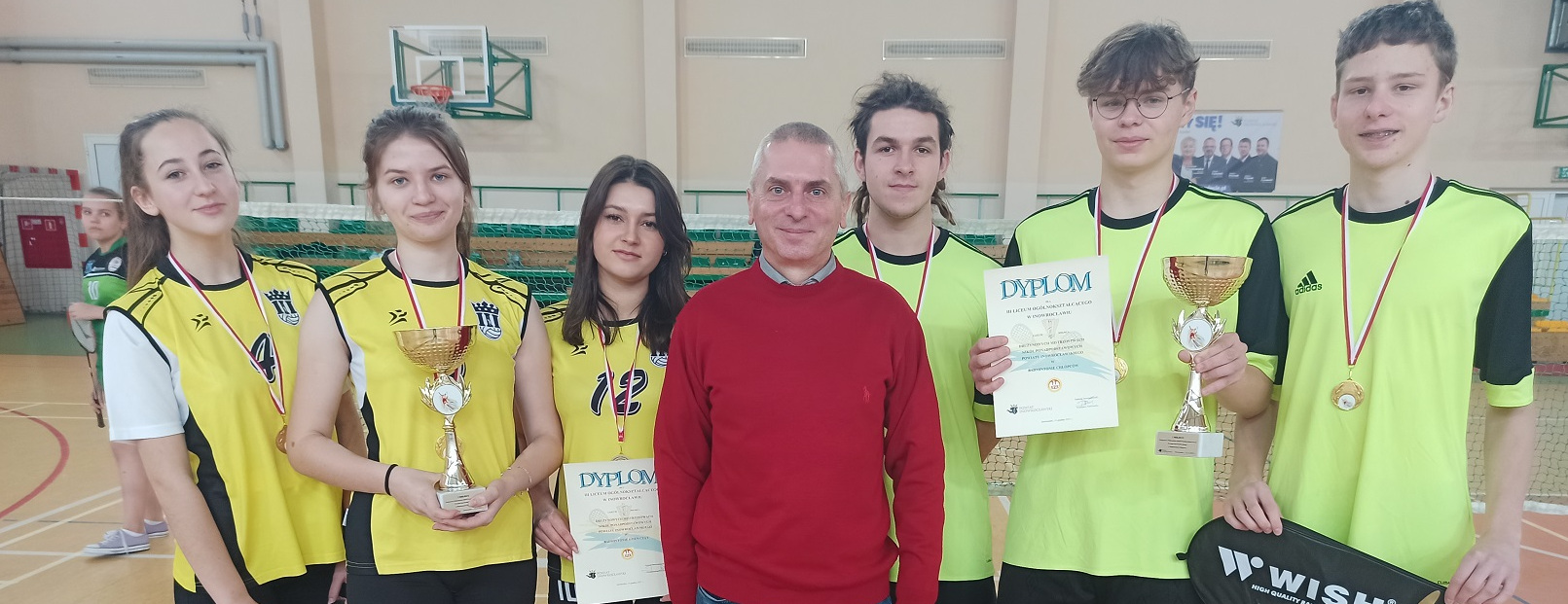 Podwójny triumf badmintonistów Królówki