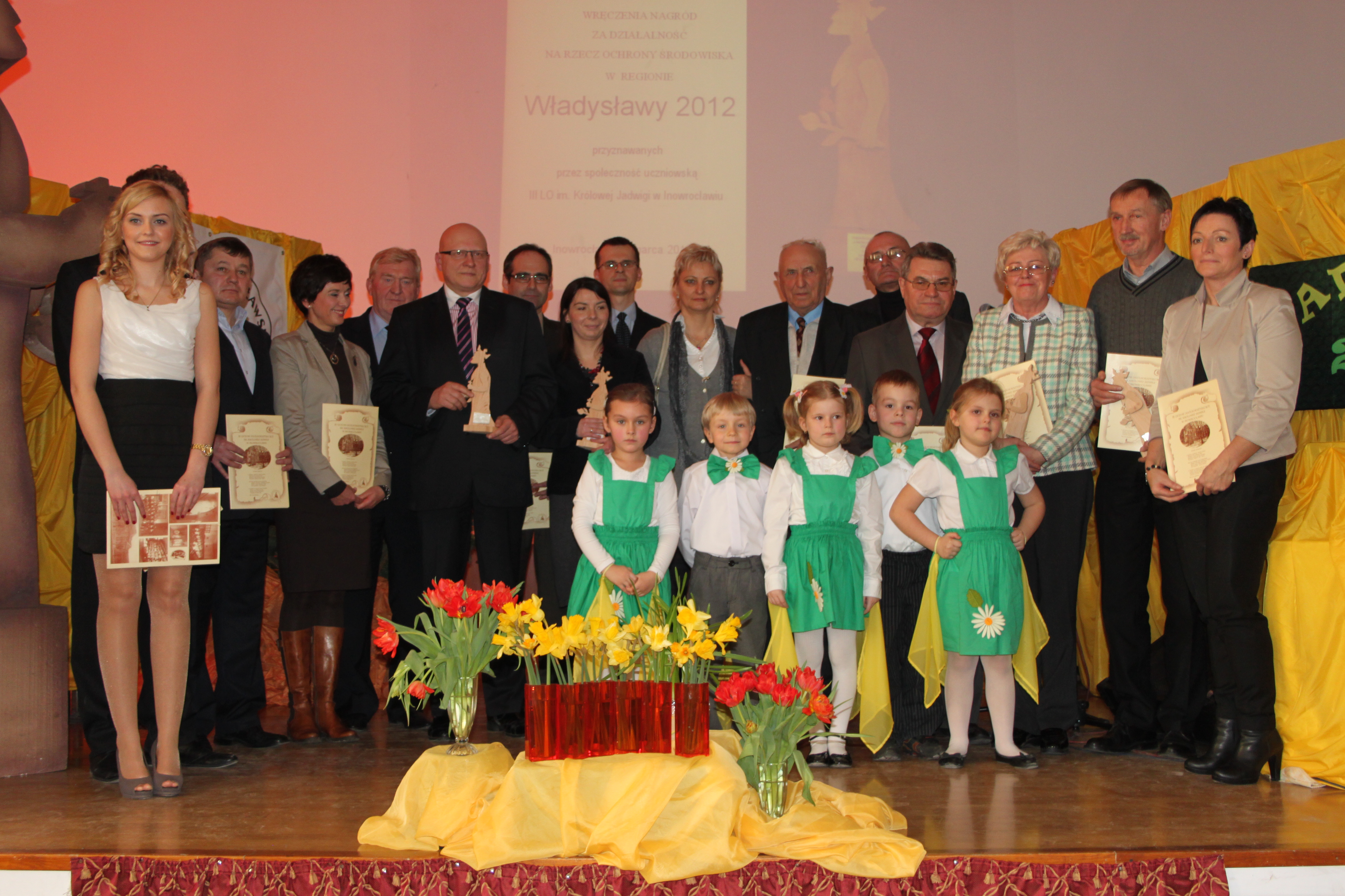 Zdjęcie laureatów z 2012 roku